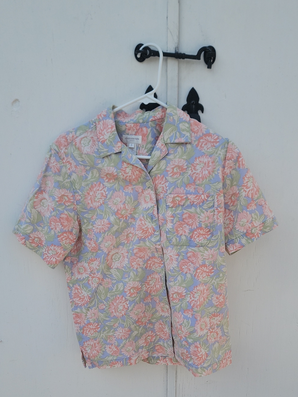 Jones New York Sport Floral Linen Blend Button Down Shirt Pastels